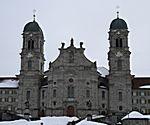 Eindrücklich, die mächtige Klosterkirche, erbaut 1719