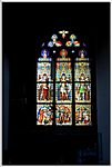 Die alten Kirchenfenster sind zum Glück nie im Krieg zerstört worden